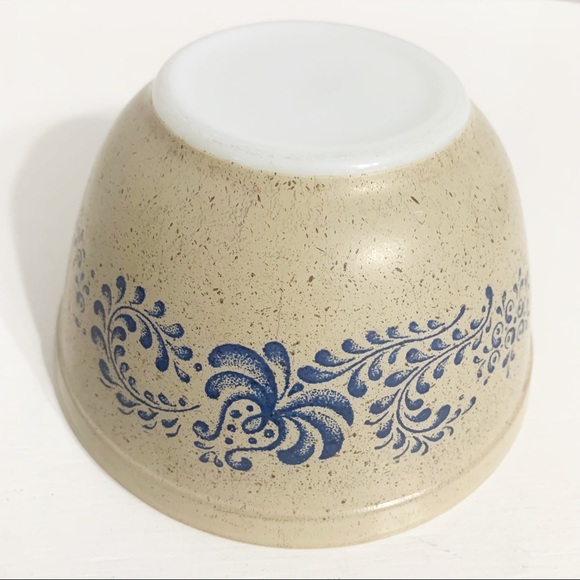 Vintage Pyrex Homestead Beige Speckle Blue 401 1.5 Pints Mixing Batter Nest Bowl - Picture 5 of 10